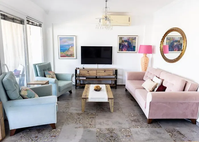 Stunning Sea View Duplex In Gundogan Apartamento