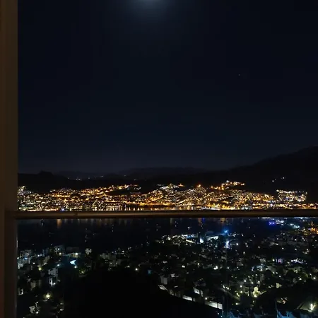 Stunning Sea View Duplex In Gundogan Apartment