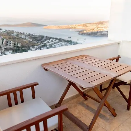Stunning Sea View Duplex In Gundogan Apartment *